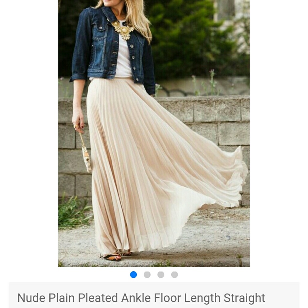 Zara NWT Pleated Blush Maxi Skirt